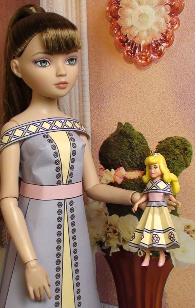 Heidi Ellowyne With Doll 2